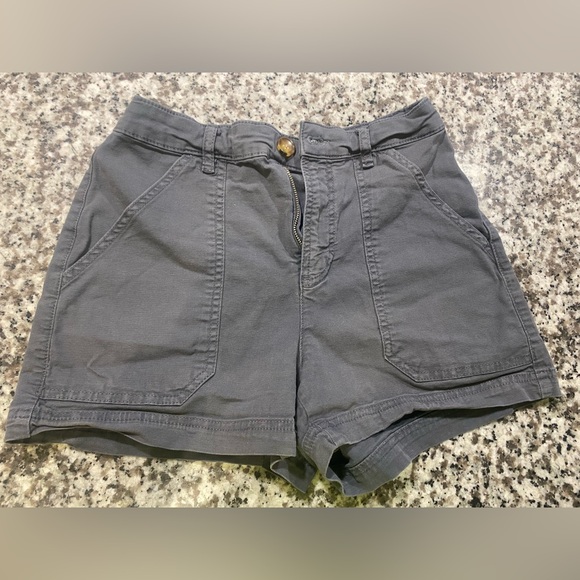 Marine Layer Charcoal Women's Cargo Shorts - Picture 1 of 6